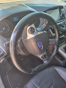 Ford Focus SE Automático 2014
