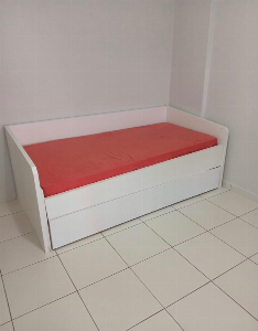 Kitnet Semi-Mobiliada para Locação – Av. Guedner
