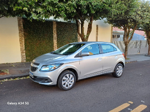 Onix Lt 1.4 automático
