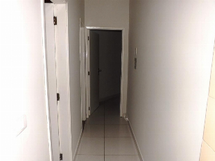 ALUGA-SE APTO SOBRE LOJA NA PRAÇA SÃO VICENTE JD. ALVORADA