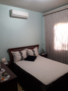 VENDE-SE 02 CASAS NO MESMO TERRENO.