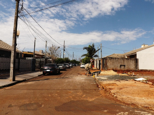 VENDE-SE EXCELENTE TERRENO DE ESQUINA JD OURO VERDE III. SARANDI