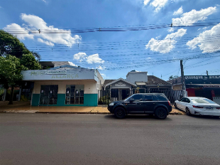 Imagem do anuncio Oportunidade na Av. Danilo Massuia - Salão Comercial + Casa com 2 Quartos