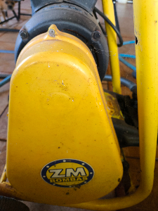 lavadora de alta pressão industrial ZM motor WEG acompanha mangueira já instalado