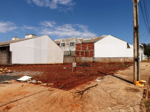 VENDE-SE EXCELENTE TERRENO DE ESQUINA JD OURO VERDE III. SARANDI