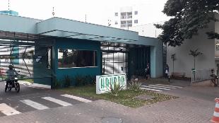 Vende-se apartamento de 3 quartos no condomínio Havana, na avenida Alziro Zarur, 893, Maringá (Pr.)
