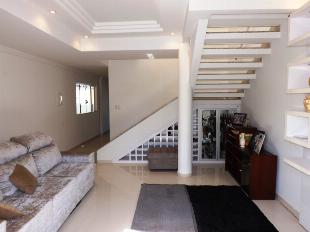 BELO SOBRADO MOBILIADO EM UMUARAMA-PR VENDE-SE OU TROCA POR IMOVEL EM MARINGÁ DE (-) OU (=) VL.