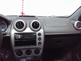 Vendo Fiesta 1.0 flex  2011