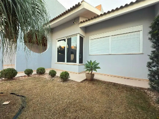 Mude sem começar do zero: casa mobiliada com 3 suítes e espaço gourmet no Jardim Paraizo