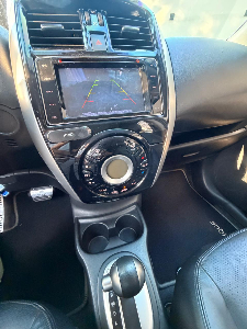 Nissan Versa Unique 1.6 16v flexstar 4p aut.