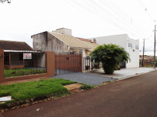 ALUGA-SE CASA JD SANTA CLARA. PRÓX. AV. PEDRO TAQUES