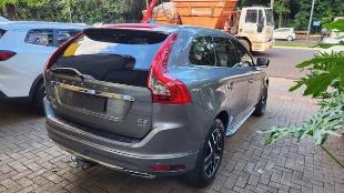 VOLVO XC60 D5 MOMENTUM 2017