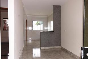 VENDE-SE CASA NOVO JD UNIVERSAL SARANDI