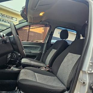 Ford Fiesta 1.6 Completo