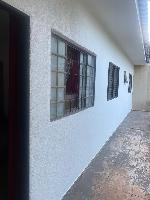 VENDO CASA EM RUA COMERCIAL     NO JARDIM BATEL