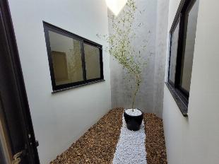 Casa em  Maringá/PR com Piscina, Proximo Av. Mandacarú