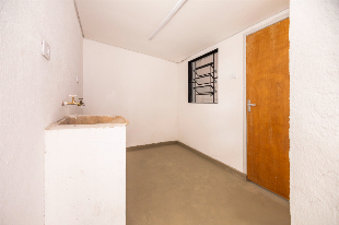 Casa à venda na Vila Esperança ao lado da UEM