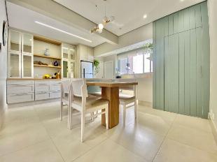OPORTUNIDADE DESSE BELÍSSIMO APARTAMENTO SEMI MOBILIADO NO EDIFÍCIO FLAMBOYANT