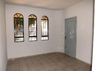ALUGA-SE CASA JD NOVO OASIS PRÓX. AV. GUAIAPÓ