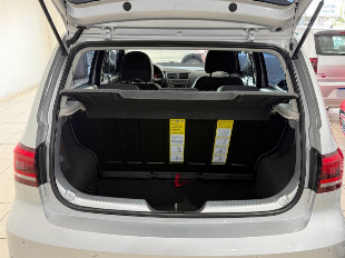 Volkswagen Fox Highline 1.6 Flex (Baixo Km)