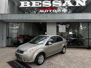 Ford Fiesta Sedan 1.6 flex 5p