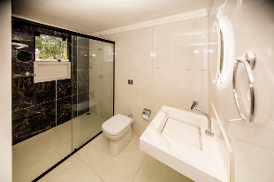 Casa à venda na Vila Esperança ao lado da UEM