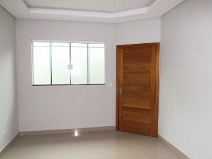 VENDE-SE CASA JD EBENEZER EM MARINGÁ