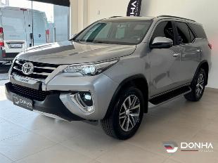 TOYOTA HILUX SW4