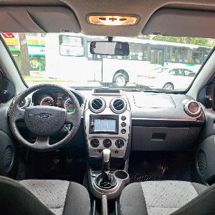 Ford Fiesta 1.6 Completo