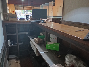 3.900 LOCAÇAO DE SALAO COM 106M2 NA AV. MANDACARU