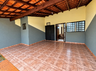 CASA À VENDA OU LOCAÇÃO | 3 QUARTOS SENDO 1 SUÍTE | JARDIM HIGIENÓPOLIS – MARINGÁ