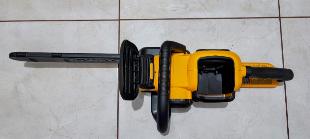 Motosserra a Bateria 60V Max Dewalt DCCS670B