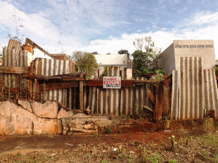 VENDE-SE EXCELENTE TERENO JD ALVORADA PRÓX. PARQUE ALFREDO NIFELLER