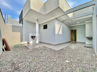 BELÍSSIMA CASA NO CONJUNTO ITAPARICA