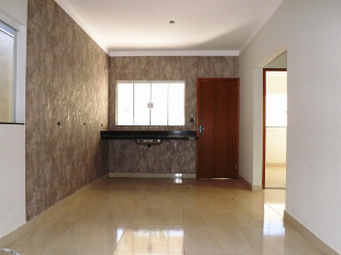 VENDE-SE CASA NOVA JD ORIENTAL