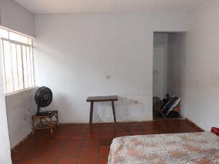 VENDE-SE 2 CASAS NO TERRENO JD LIBERDADE MARINGÁ PR.