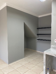SALA - Prox Av. Morangueira