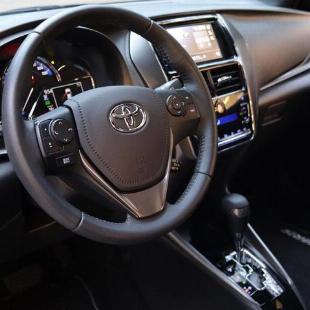 TOYOTA YARIS HATCH XLS 2025