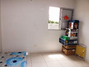 VENDE-SE APTO SEMI MOBILIADO COND. RES. RIVERA