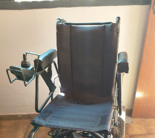 Vendo cadeira de rodas motorizada marca freedom