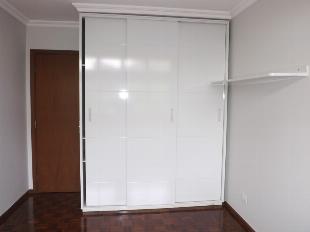 VENDE-SE EXCELENTE APTO ED. RIO DE JANEIRO. PRÓX. U.E.M