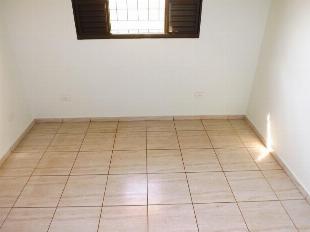 VENDE-SE CASA VILA MORANGUEIRA PRÓX. SANEPAR