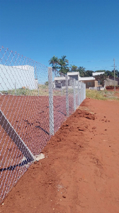cerca de alambrado