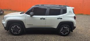 Jeep Renegade Altitude 2026 apenas 5000 km quitado único dono top branco pérola