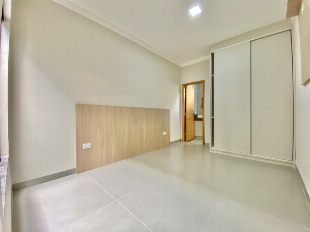 BELÍSSIMA CASA SEMI MOBILIADA NO CONJUNTO ITAPARICA