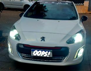 VENDO/TROCO PEUGEOT  308 1.6 16V QUIKSILVER BRANCO. 87.500 KMS.