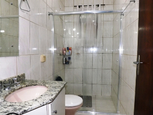 VENDE-SE BELO SOBRADO SEMI MOBILIADO AREA CENTRAL PRÓX. SHOOPING AVENIDA CENTER