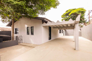 Casa à venda na Vila Esperança ao lado da UEM