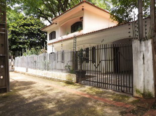VENDE-SE BELO SOBRADO SEMI MOBILIADO AREA CENTRAL PRÓX. SHOOPING AVENIDA CENTER