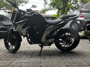 Yamaha FZ25 Fazer 250